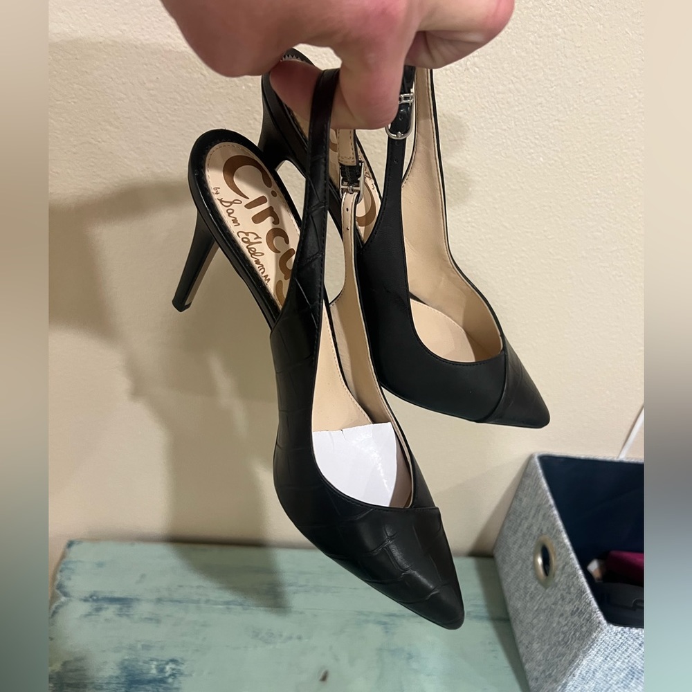 Brand new Cute woman’s black high heals size 8 1/2